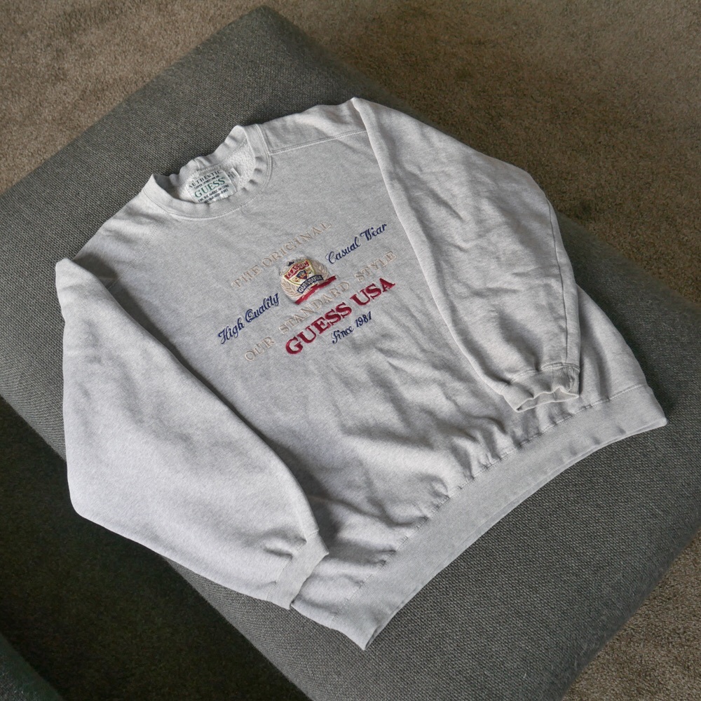 Vintage embroidered GUESS sweatshirt